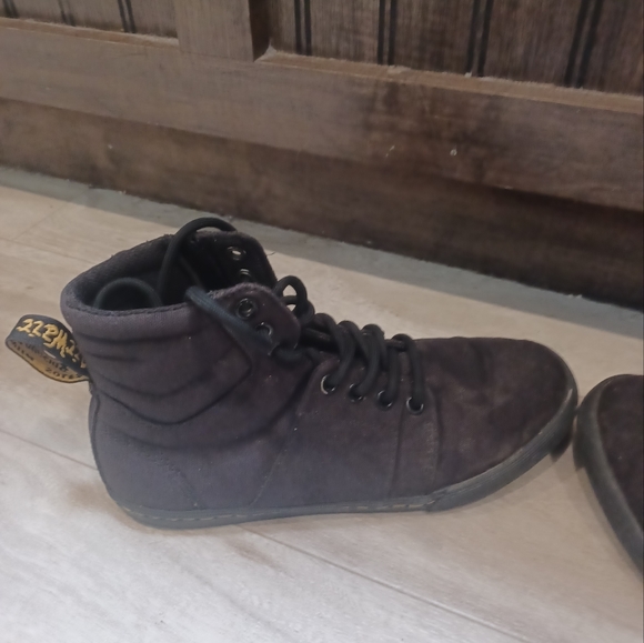 All black doc martens - Picture 4 of 4